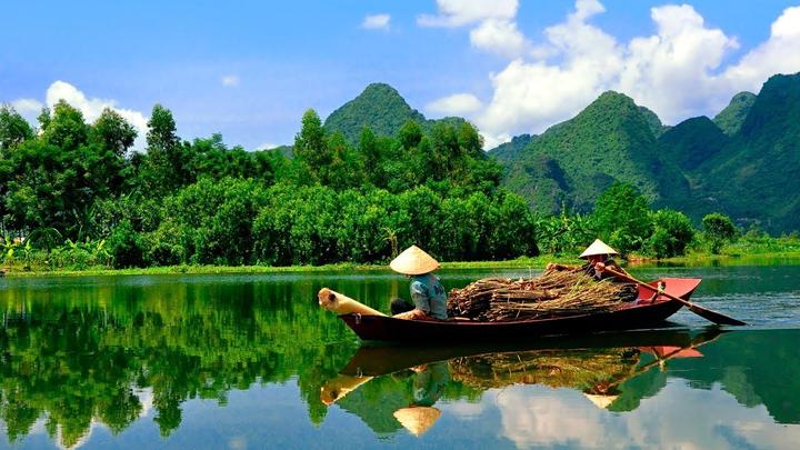 Khám phá Thế giới, Kiếm Tiền Từ Vlog: Hotspot Matrix - Người Bạn Đồng Hành