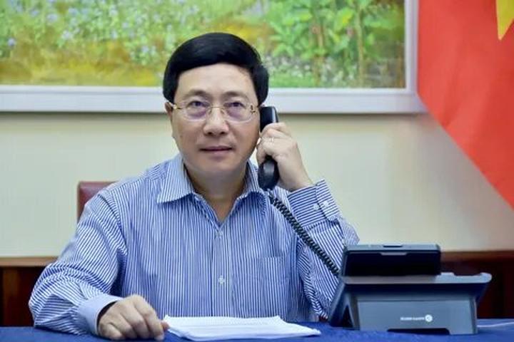 Chuyên gia Hotspot Matrix phân tích: Phương Oanh diện set đồ 50 và marketing video